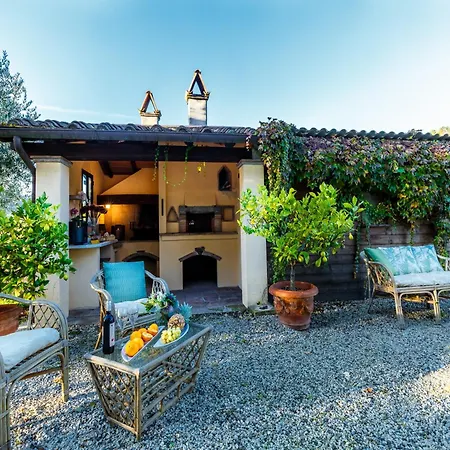 Villa Amore, A Romantic Hilltop In *